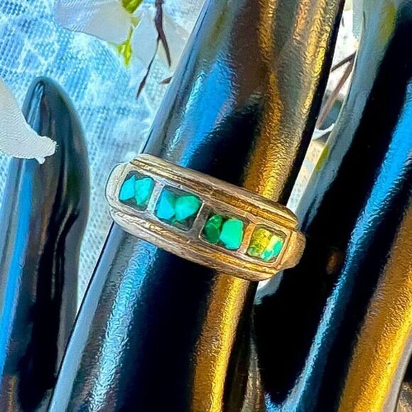 Vintage 60’s Turquoise Chip Handmade Unisex Band Ring - Picture 1 of 9